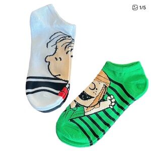 Peanuts NWT character ankle socks Linus and Peppermint Patty